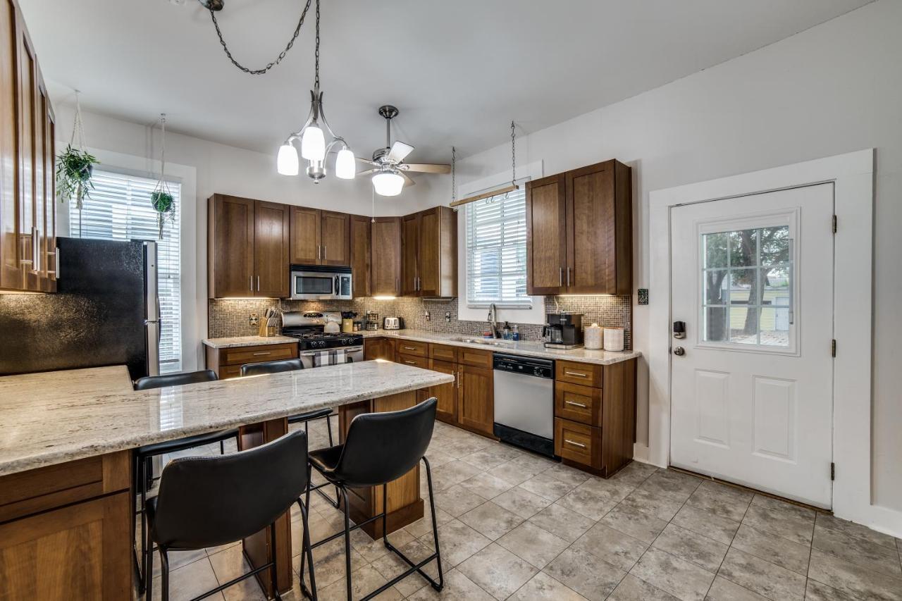 סן אנטוניו Downtown Historic 2Bdrm, Walk To Riverwalk, Alamo; Beautifully Renovated! מראה חיצוני תמונה